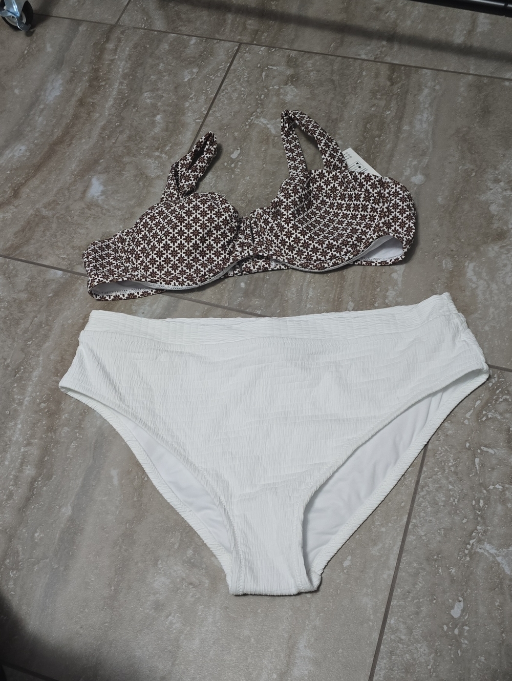 Women’s Two-Piece Swim Set - Brown Pattern Top & White Bottom Sz Xl Nwt